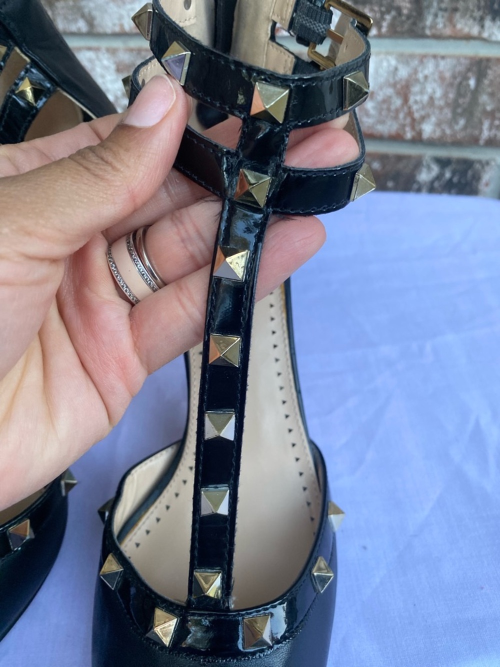 Adrienne Vittadini Black Pointed T-Strap Studded Block Heels - Picture 3 of 9